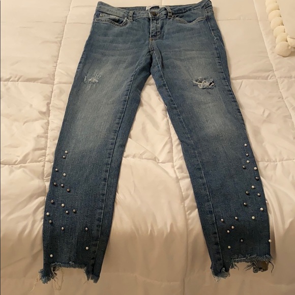 Denim - Jeans w/ pearls